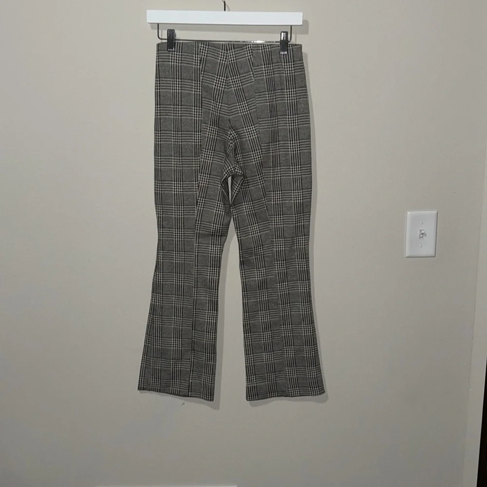 Maeve by Anthropologie Wide Leg Pull on Trousers in a black and White Plaid, XS - Picture 6 of 6
